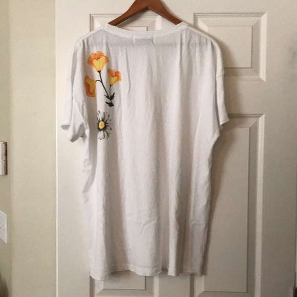 Wildfox Couture Oversized T-Shirt Dress in White meadow flowers tag size small - Picture 4 of 5